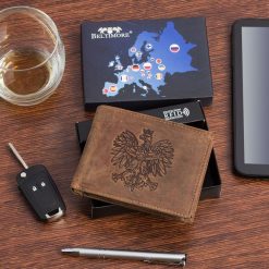 Portfel skórzany męski brązowy nubuk poziomy skóra Godło Polski Orzeł RFiD Beltimore R92. Brązowe portfele męskie bez wzorów, z nubiku. Za 59.90 zł.