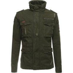 Superdry RIP&REPAIR ROOKIE MILITARY Kurtka wiosenna field dark khaki. Kurtki męskie marki Superdry. Za 559.00 zł.