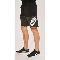 Nike Sportswear - Szorty. Szorty sportowe męskie marki Nike Sportswear. W wyprzedaży za 159.90 zł.