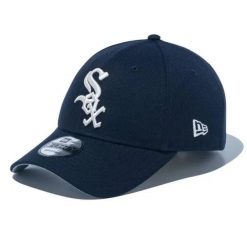 Czapka baseballowa Chicago White Sox. Białe czapki męskie New Era, bez wzorów. Za 231.50 zł.