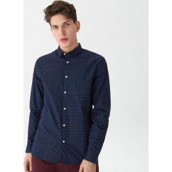 Koszula w kolorowe kropki - Granatowy. Koszule męskie marki House. Za 59.99 zł.