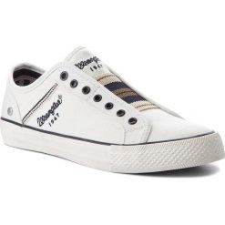 Tenisówki WRANGLER - Starry Slip On WM181033 White 51. Trampki męskie marki Wrangler. W wyprzedaży za 179.00 zł.