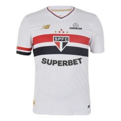 Koszulka męska New Balance Sao Paulo FC MT831834HME – biała. Białe t-shirty sportowe męskie New Balance, l, z aplikacjami, z materiału, klasyczne, bez ramiączek. Za 399.99 zł.