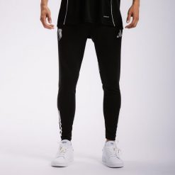 Spodnie czarne treningowe adidas Tiro 25 Legia Warszawa. Czarne długie spodnie sportowe męskie ADIDAS, bez wzorów, do piłki nożnej. Za 229.99 zł.