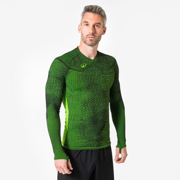 Podkoszulek piłkarski Kipsta Keepdry Warm. Czarne bielizna termoaktywna męska KIPSTA, xl, bez wzorów, z dzianiny, bez ramiączek, do piłki nożnej. Za 119.99 zł.