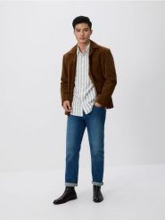 Koszula regular fit w paski - jasnozielony. Zielone koszule męskie Reserved, l, bez wzorów, z bawełny, bez kołnierzyka, bez ramiączek. W wyprzedaży za 79.99 zł.