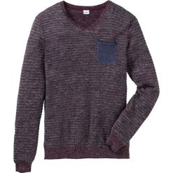 Sweter z dekoltem w serek Regular Fit bonprix bordowy melanż. Swetry męskie marki bonprix. Za 37.99 zł.
