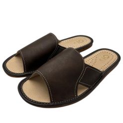 Klasyczne kapcie męskie R.45 brązowe miękka skórzana wkładka KM-14-BR-45. Brązowe sztyblety męskie ze skóry ekologicznej, bez obcasa, bez zapięcia. Za 27.06 zł.