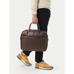 Torba na laptopa Beverly Hills Polo Club. Brązowe torby na laptopa męskie Beverly Hills Polo Club, bez wzorów, małe. Za 219.99 zł.