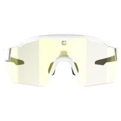 Okulary przeciwsłoneczne AZR Kromic Race Rx. Białe okulary przeciwsłoneczne męskie AZR, bez wzorów, sportowe. Za 499.00 zł.