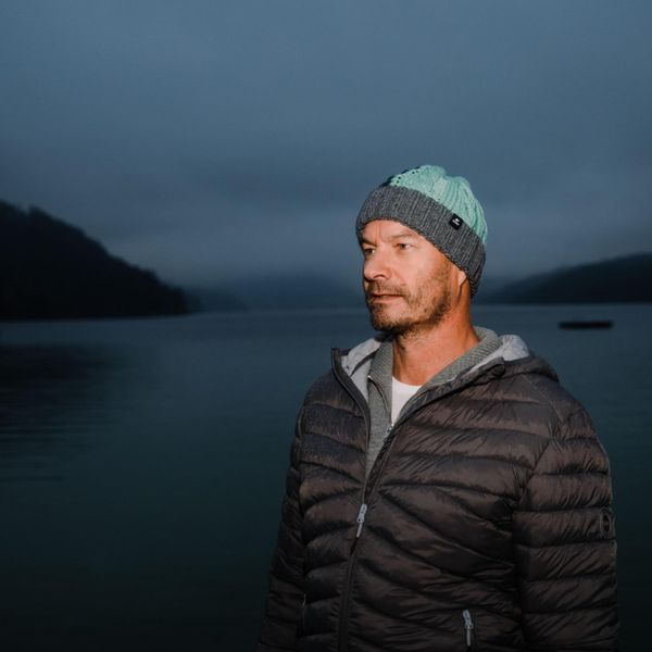 Czapka Eisbar Alba MÜ. Niebieskie czapki męskie Eisbar, bez wzorów, z wełny, eleganckie. Za 269.90 zł.