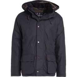 Barbour Kurtka przejściowa navy. Kurtki męskie Barbour. W wyprzedaży za 734.50 zł.