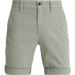 Tommy Jeans STRAIGHT DOBBY Szorty deep lichen. Szorty męskie Tommy Jeans. Za 349.00 zł.