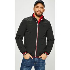 Tommy Jeans - Kurtka. Czarne kurtki męskie Tommy Jeans, z jeansu, z krótkim rękawem. Za 579.90 zł.