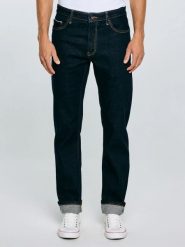 Jeansy męskie z prostą nogawką granatowe Colt 640. Niebieskie jeansy męskie Big Star, bez wzorów, z denimu, klasyczne, z podwyższonym stanem. Za 429.99 zł.