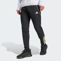 Spodnie Juventus Tiro 25 Competition Presentation. Czarne spodnie dresowe męskie ADIDAS, bez wzorów, z dresówki. W wyprzedaży za 232.00 zł.