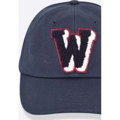Wrangler - Czapka. Niebieskie czapki męskie Wrangler, bez wzorów, z bawełny. W wyprzedaży za 89.90 zł.