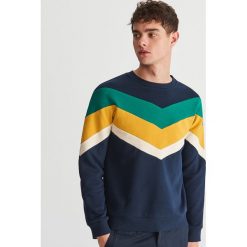 Bluza z kolorowymi pasami - Granatowy. Bluzy nierozpinane męskie marki Reserved. Za 119.99 zł.