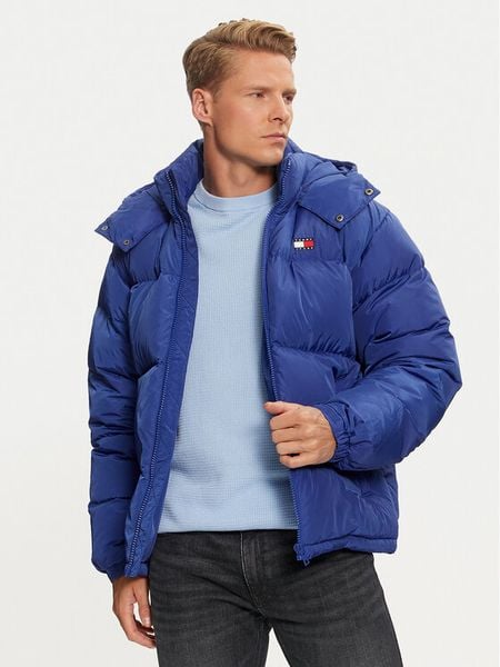 Tommy Jeans Kurtka puchowa Alaska DM0DM19537 Niebieski Loose Fit. Niebieskie kurtki męskie Tommy Jeans, m, bez wzorów, z jeansu, bez ramiączek, bez kaptura. Za 669.99 zł.