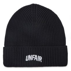 Czapka Unfair Athletics. Czarne czapki męskie Unfair Athletics, na zimę, bez wzorów. Za 189.99 zł.