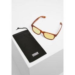 Okulary przeciwsłoneczne Urban Classics likoma mirror uc. Brązowe okulary przeciwsłoneczne męskie Urban Classics, bez wzorów, sportowe. Za 77.00 zł.