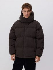 Sztruksowa kurtka z kapturem. - ciemnobrązowy. Brązowe kurtki męskie Reserved, l, bez wzorów, ze sztruksu, bez ramiączek, z kapturem. W wyprzedaży za 99.99 zł.