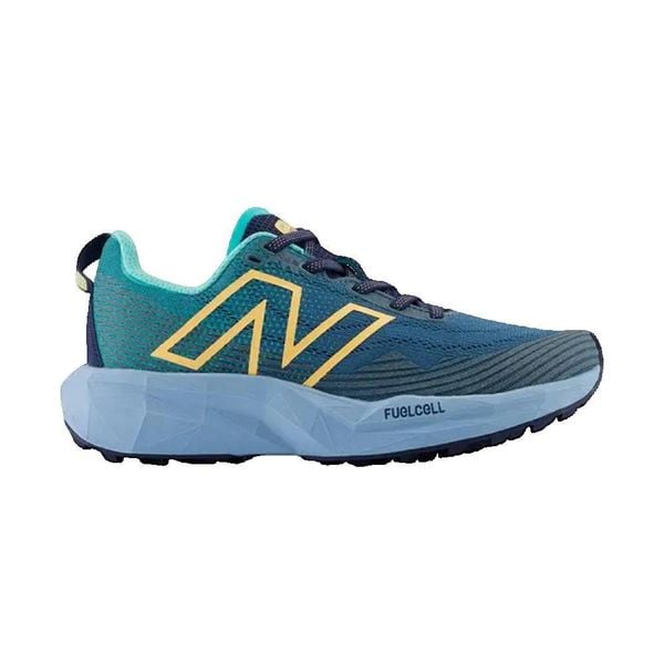 Buty New Balance FuelCell Venym niebieskie. Niebieskie buty do biegania męskie New Balance, bez wzorów, z gumy, bez zapięcia, do biegania. W wyprzedaży za 556.65 zł.