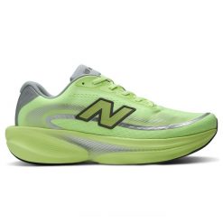 Buty męskie New Balance Fresh Foam Ellipse v1 MELPS78S – zielone. Zielone buty do biegania męskie New Balance, bez wzorów, bez zapięcia, do biegania. Za 649.99 zł.