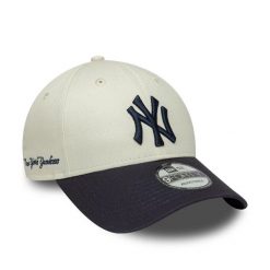 Czapki New Era Model Side Script 9forty Kolor Beżowy. Brązowe czapki męskie New Era, bez wzorów, z tkaniny, sportowe. Za 129.50 zł.