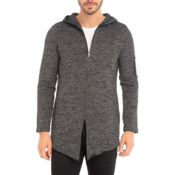 Sweter w kolorze czarnym. Czarne swetry męskie RNT23, z kapturem. W wyprzedaży za 139.95 zł.