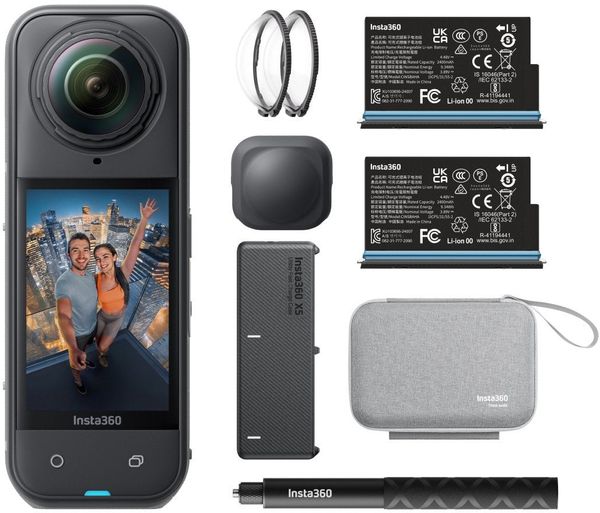 Kamera Insta360 X5 Essentials Bundle czarny. Czarne kamery sportowe INSTA360. Za 3,072.40 zł.