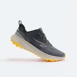 Buty do biegania męskie Kiprun JF 190 Grip. Brązowe buty do biegania męskie KALENJI, bez wzorów, bez zapięcia, do biegania. Za 189.99 zł.