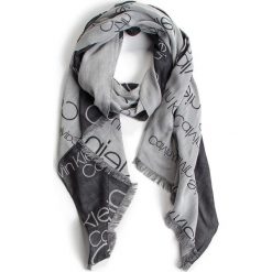 Szal CALVIN KLEIN - Logo Jaquard Scarf K50K504495 001. Szaliki męskie marki Calvin Klein. Za 229.00 zł.
