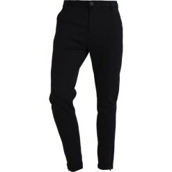 Gabba PISA Chinosy black. Czarne eleganckie spodnie męskie Gabba, z elastanu. Za 419.00 zł.