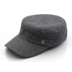 Delikatnie Ocieplana Czapka z Daszkiem (Partolówka) - Pako Jeans - z Nausznikamii. Szare czapki męskie Pako Jeans, na zimę, bez wzorów, z bawełny. Za 49.00 zł.