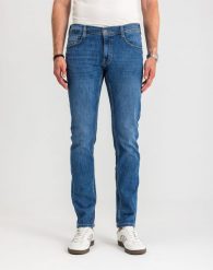 Męskie Spodnie Jeansowe Mustang Style Oregon Tapered Denim Blue 1017123 5000 623. Niebieskie jeansy męskie Mustang, bez wzorów, z bawełny, z obniżonym stanem. W wyprzedaży za 119.99 zł.