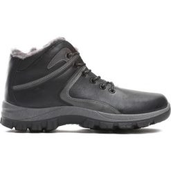 Czarne Trapery Fete. Czarne buty zimowe męskie marki Born2be. Za 109.99 zł.