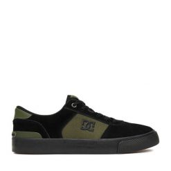 Tenisówki DC. Czarne trampki męskie DC, bez wzorów, bez zapięcia. Za 249.99 zł.