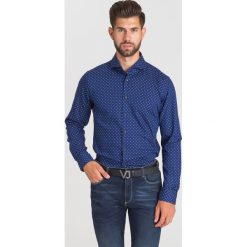 GRANATOWA KOSZULA JOOP! COLLECTION W KROPKI. Niebieskie koszule męskie Joop! Collection, m, bez wzorów, z bawełny, bez kołnierzyka, bez ramiączek. Za 224.50 zł.
