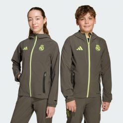 Kurtka Real Madrid Tiro 25 Competition Vis Tech Travel Jacket. Szare kurtki męskie ADIDAS, bez wzorów, z dresówki, sportowe, bez ramiączek, bez kaptura. Za 349.00 zł.