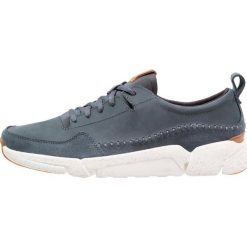 Clarks TRIACTIVE RUN Tenisówki i Trampki blue. Buty do biegania męskie Clarks. W wyprzedaży za 367.20 zł.