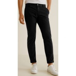 Mango Man - Spodnie Barna3. Eleganckie spodnie męskie marki Mango Man. W wyprzedaży za 59.90 zł.