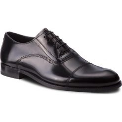 Półbuty KARL LAGERFELD - KL12125 Black Lthr. Eleganckie półbuty męskie marki Giacomo Conti. W wyprzedaży za 589.00 zł.