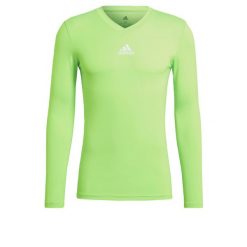 Koszulka piłkarska męska adidas Team Base Tee. Zielone bielizna termoaktywna męska ADIDAS, m, bez wzorów, z poliesteru, bez ramiączek, do piłki nożnej. Za 71.97 zł.