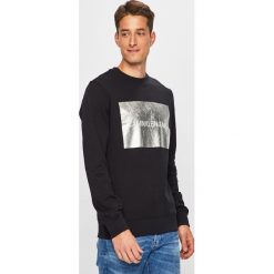 Calvin Klein Jeans - Bluza. Czarne bluzy nierozpinane męskie Calvin Klein Jeans, l, bez wzorów, z bawełny, bez ramiączek, bez kaptura. W wyprzedaży za 349.90 zł.