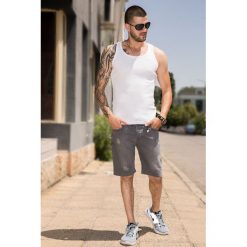 Koszulka bokserka COLIN WHITE. Białe t-shirty męskie Koszulka bokserka COLIN WHITE, m, bez wzorów, bez kołnierzyka, bez ramiączek. W wyprzedaży za 29.00 zł.