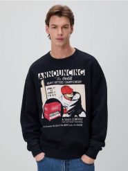 Bluza comfort fit z nadrukiem Coca-Cola - czarny. Czarne bluzy nierozpinane męskie Reserved, l, bez wzorów, z bawełny, bez ramiączek, bez kaptura. Za 149.99 zł.