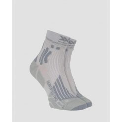 Skarpety biegowe X-Socks Run Speed Two 4.0. Szare buty do biegania męskie X-SOCKS, bez wzorów, bez zapięcia, rowerowe. W wyprzedaży za 90.00 zł.