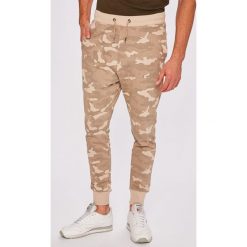 Brave Soul - Spodnie. Spodnie na co dzień męskie marki Brave Soul. W wyprzedaży za 59.90 zł.
