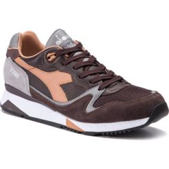 Sneakersy DIADORA - V7000 Italia 501.170942 01 C7078 After Dark/Frost Gray. Buty sportowe na co dzień męskie marki Diadora. W wyprzedaży za 349.00 zł.